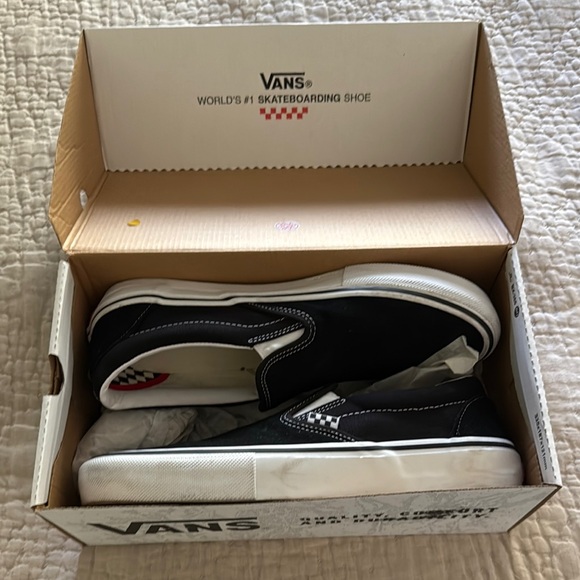Vans Men’s Black Slides Shoes - Picture 3 of 6